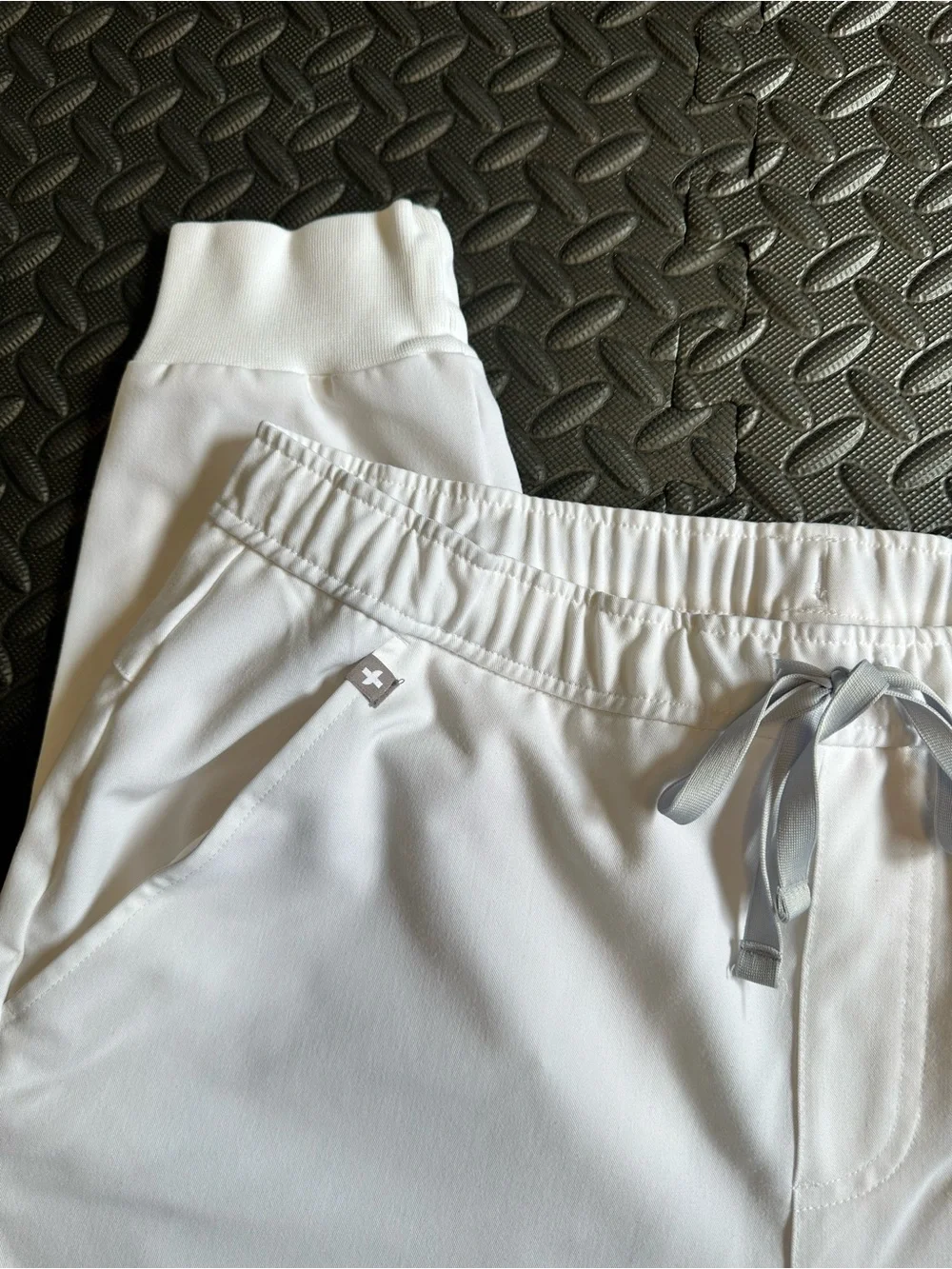 FIGS Tansen *TALL* Jogger Scrub Pants  (Purchased as Men Style)